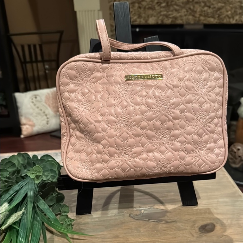 Vince Camuto Makeup/ Toiletries Bag